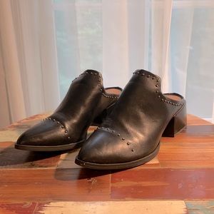 Universal Thread Heeled Mules